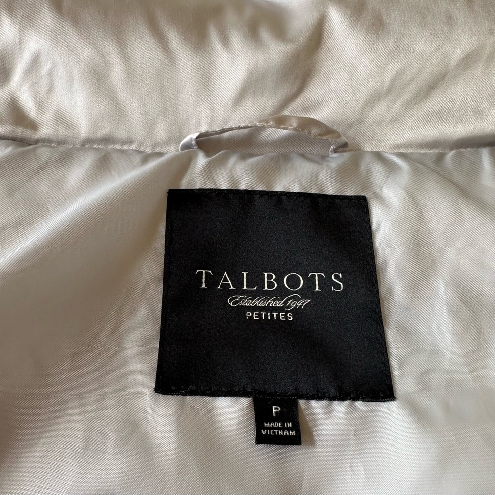 Talbots Petite Puffer Vest - Picture 3 of 5